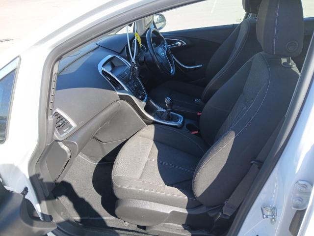 2013 VAUXHALL ASTRA SRI
