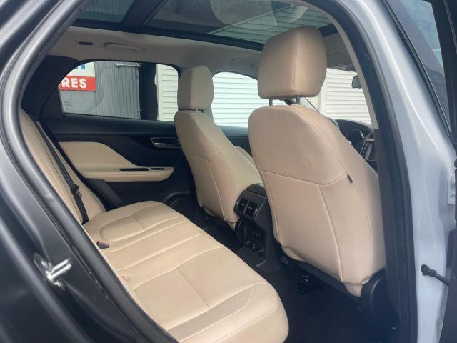 Parquets JAGUAR F-PACE 2017 Biały