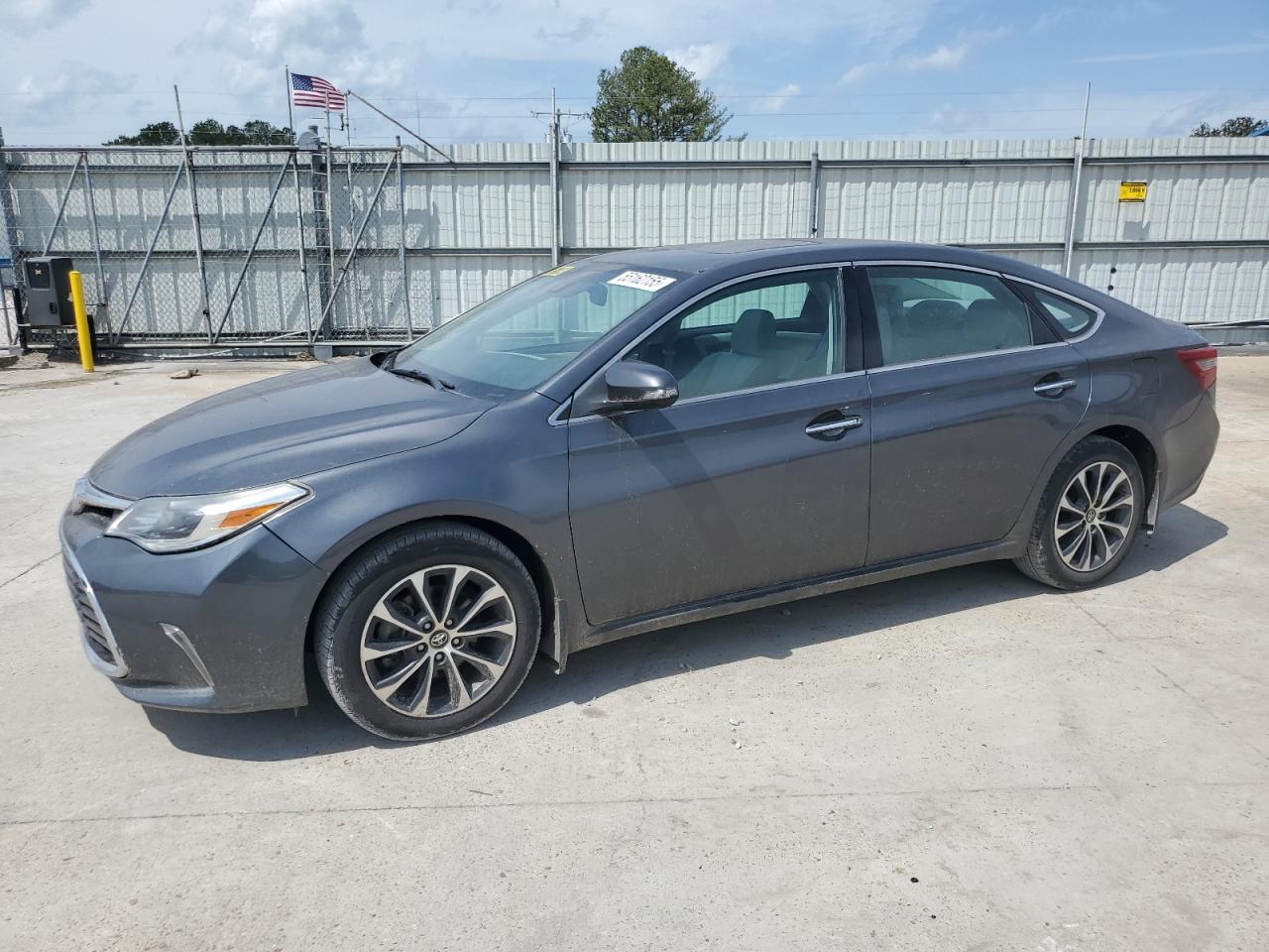 2018 Toyota Avalon Xle for Sale in Florence, MS - Normal Wear