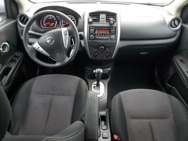  NISSAN VERSA 2015 Srebrny
