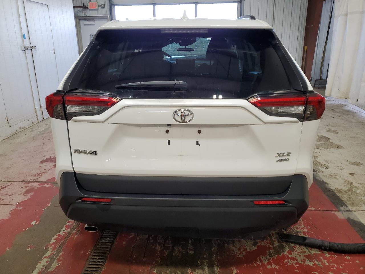 2T3P1RFV2MC222576 TOYOTA RAV4 2021