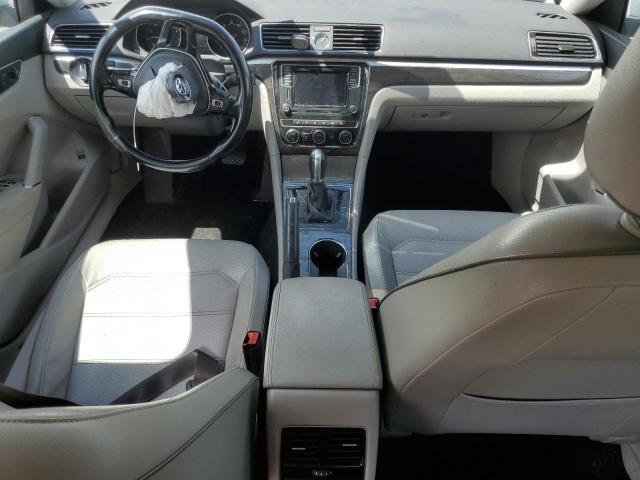  VOLKSWAGEN PASSAT 2016 Srebrny