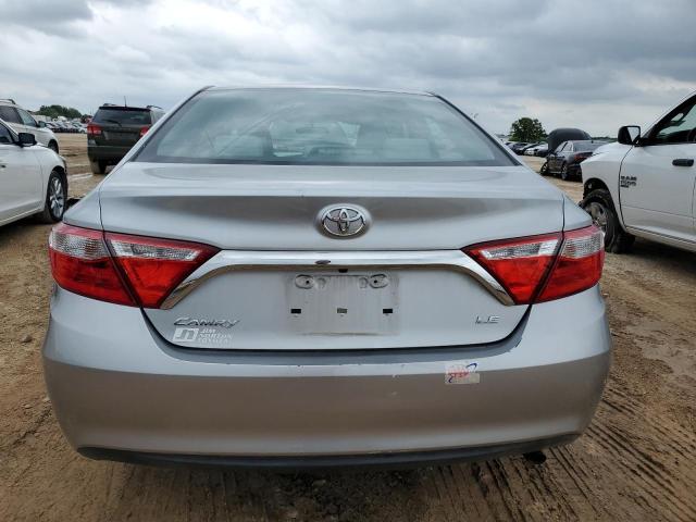  TOYOTA CAMRY 2015 Серебристый
