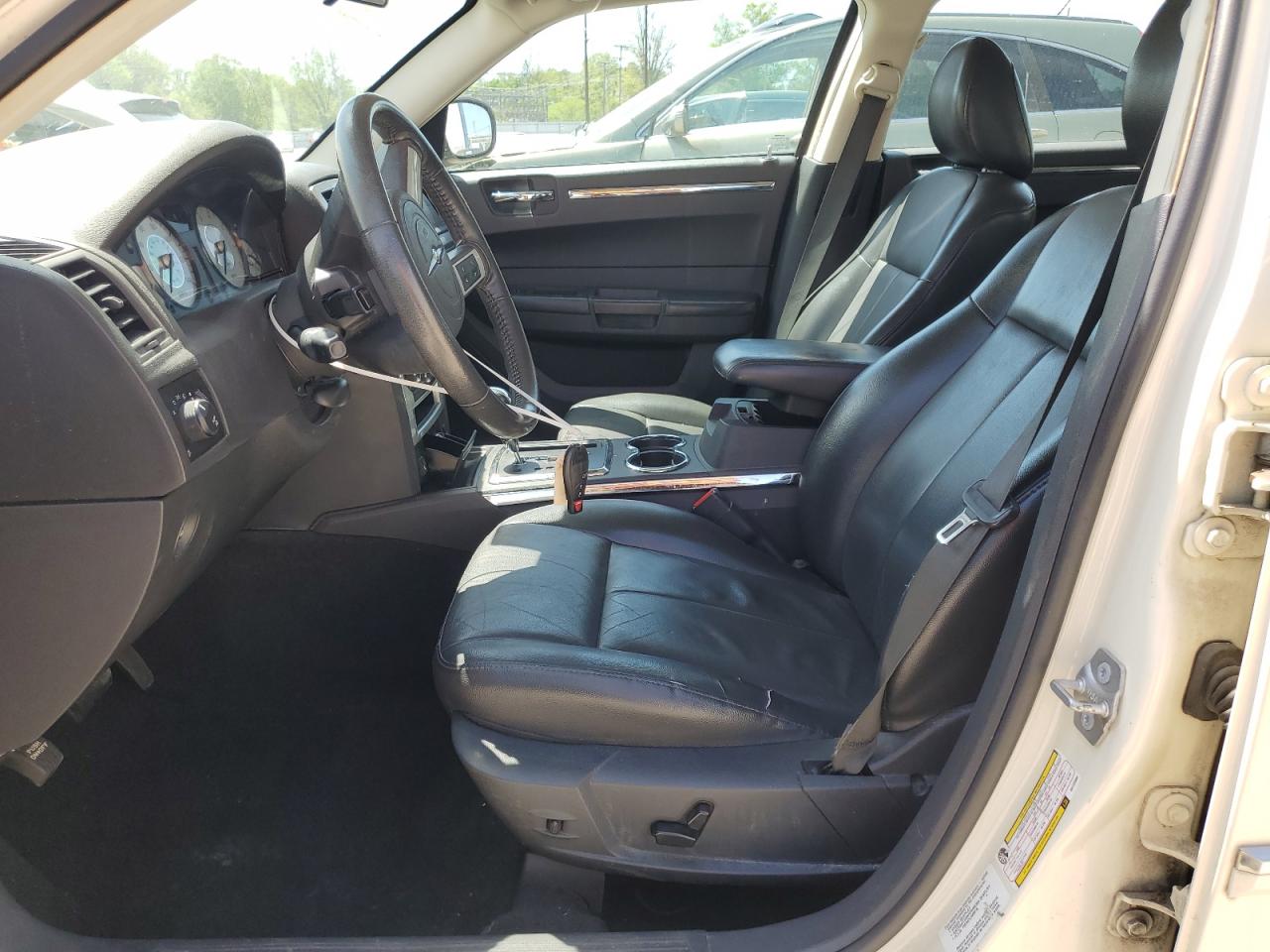 2010 Chrysler 300 Touring VIN: 2C3CA5CV1AH122009 Lot: 54490875
