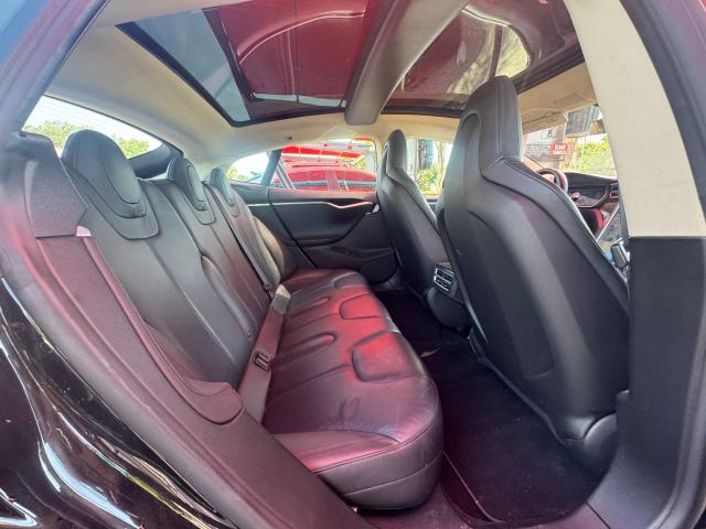 Хетчбеки TESLA MODEL S 2014 Чорний