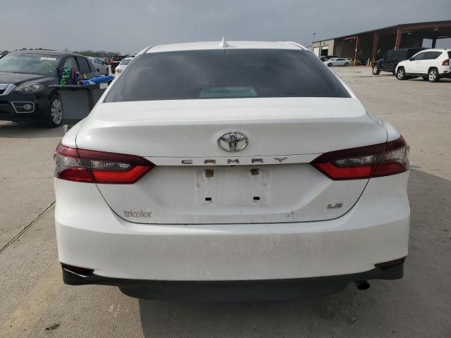  TOYOTA CAMRY 2021 Biały