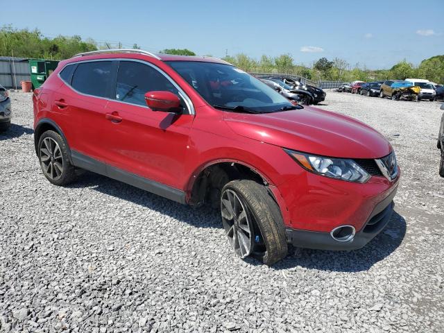  NISSAN ROGUE 2018 Czerwony