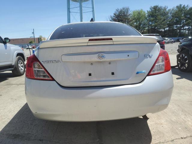  NISSAN VERSA 2014 Сріблястий