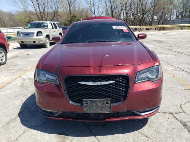  CHRYSLER 300 2018 Czerwony