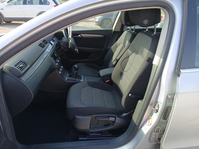 2013 VOLKSWAGEN PASSAT HIG