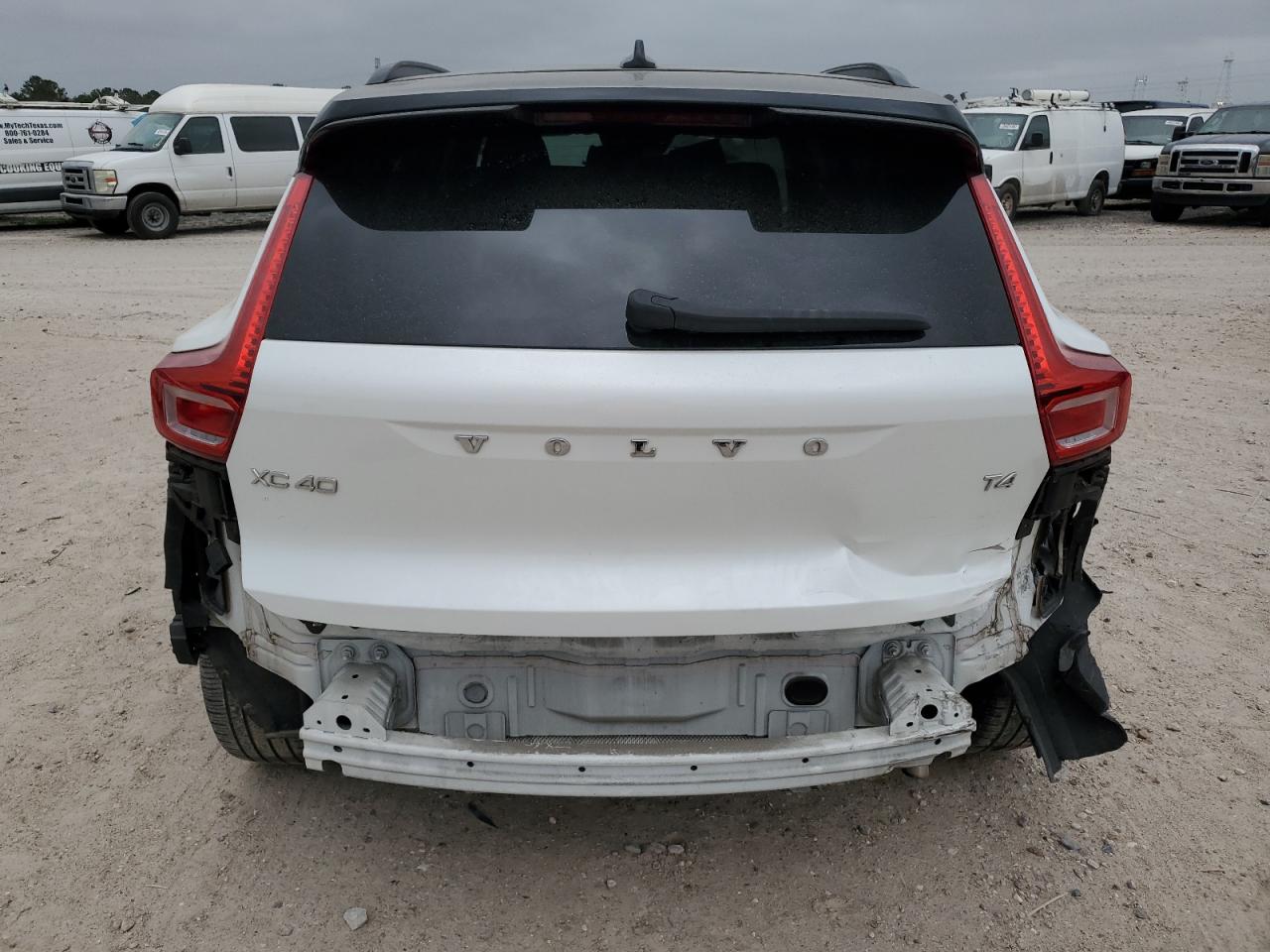 2021 Volvo Xc40 T4 R-Design VIN: YV4AC2HM8M2414648 Lot: 51710565
