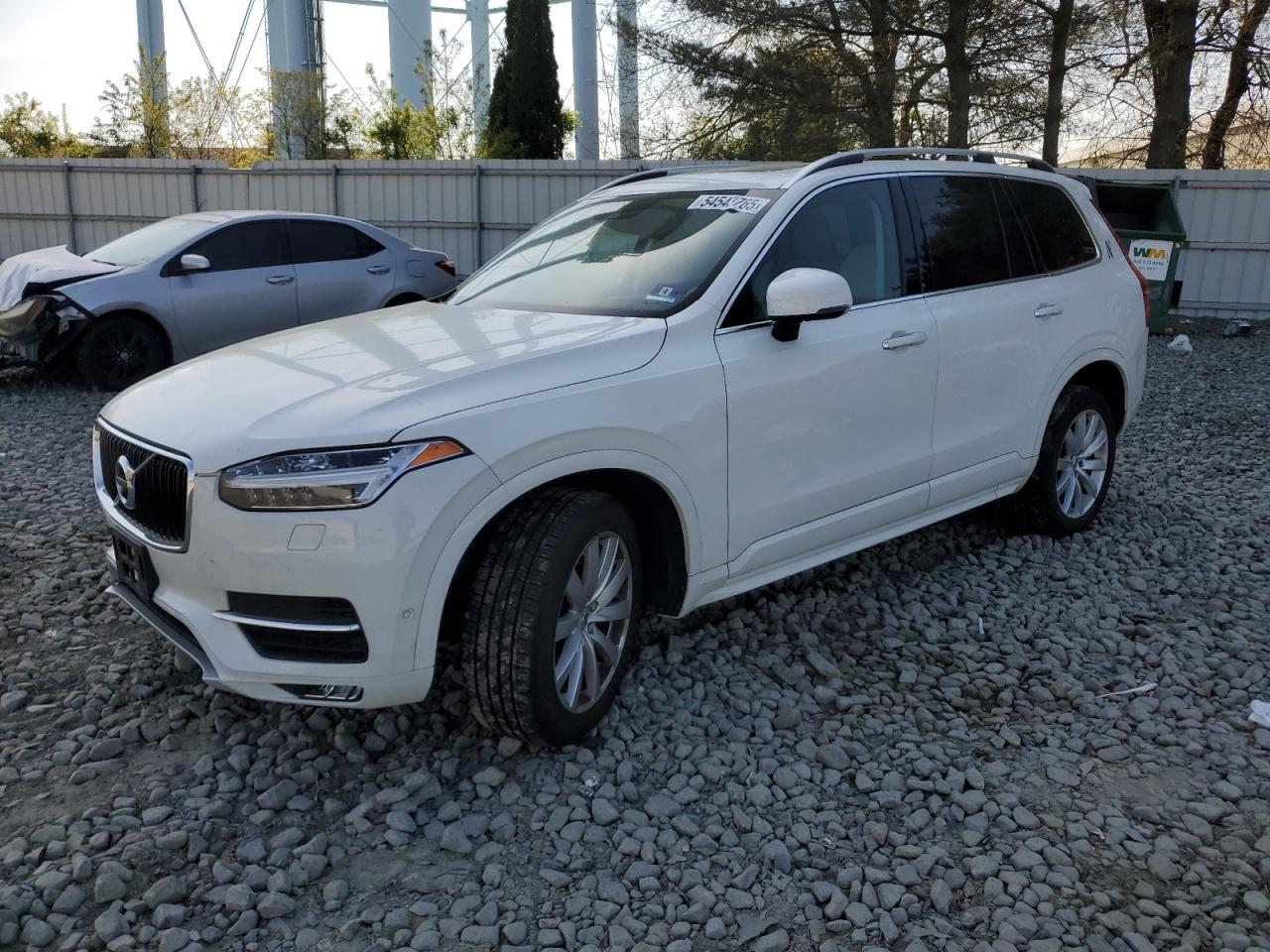 2019 Volvo Xc90 T6 Momentum იყიდება Windsor-ში, NJ - Side