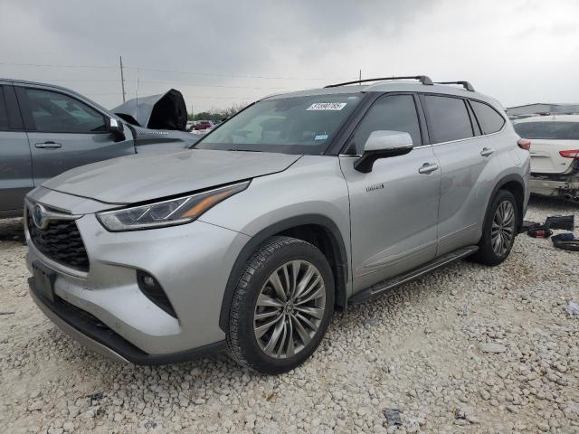  TOYOTA HIGHLANDER 2021 Srebrny