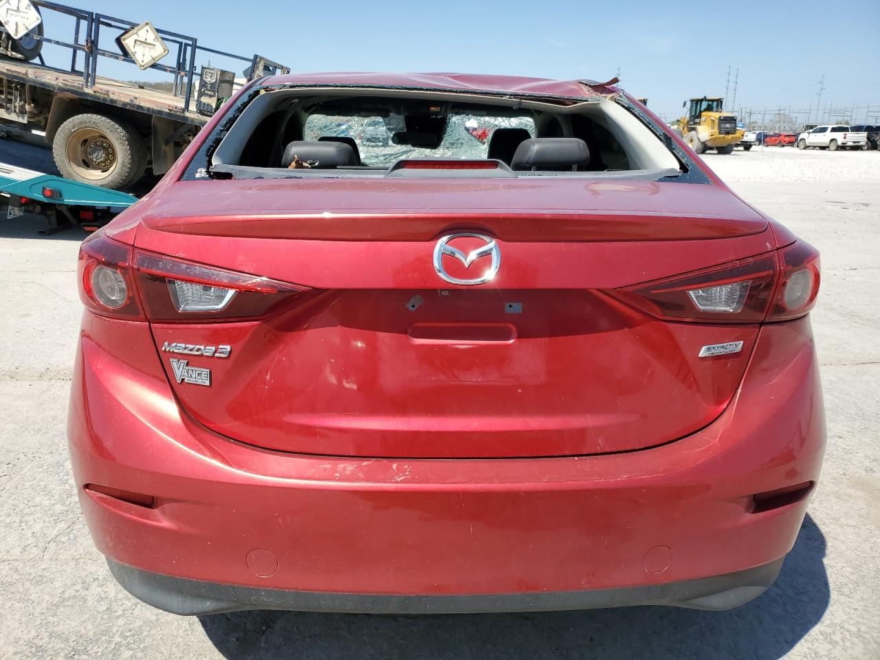 2018 Mazda 3 Touring VIN: 3MZBN1V38JM184876 Lot: 52188225