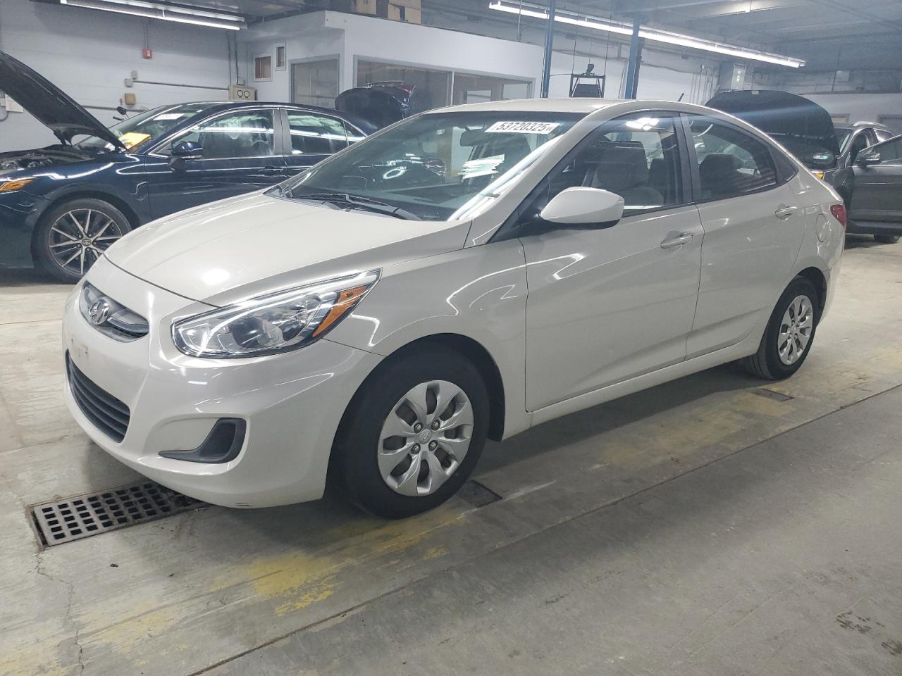 2016 Hyundai Accent Se იყიდება Wheeling-ში, IL - Front End