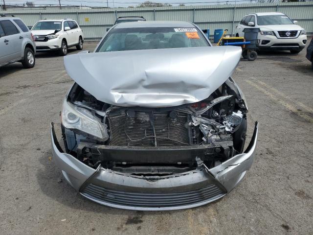 Sedans TOYOTA CAMRY 2017 Silver