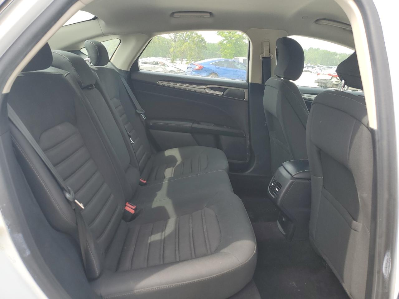 2019 Ford Fusion Se VIN: 3FA6P0LU7KR124795 Lot: 54030275