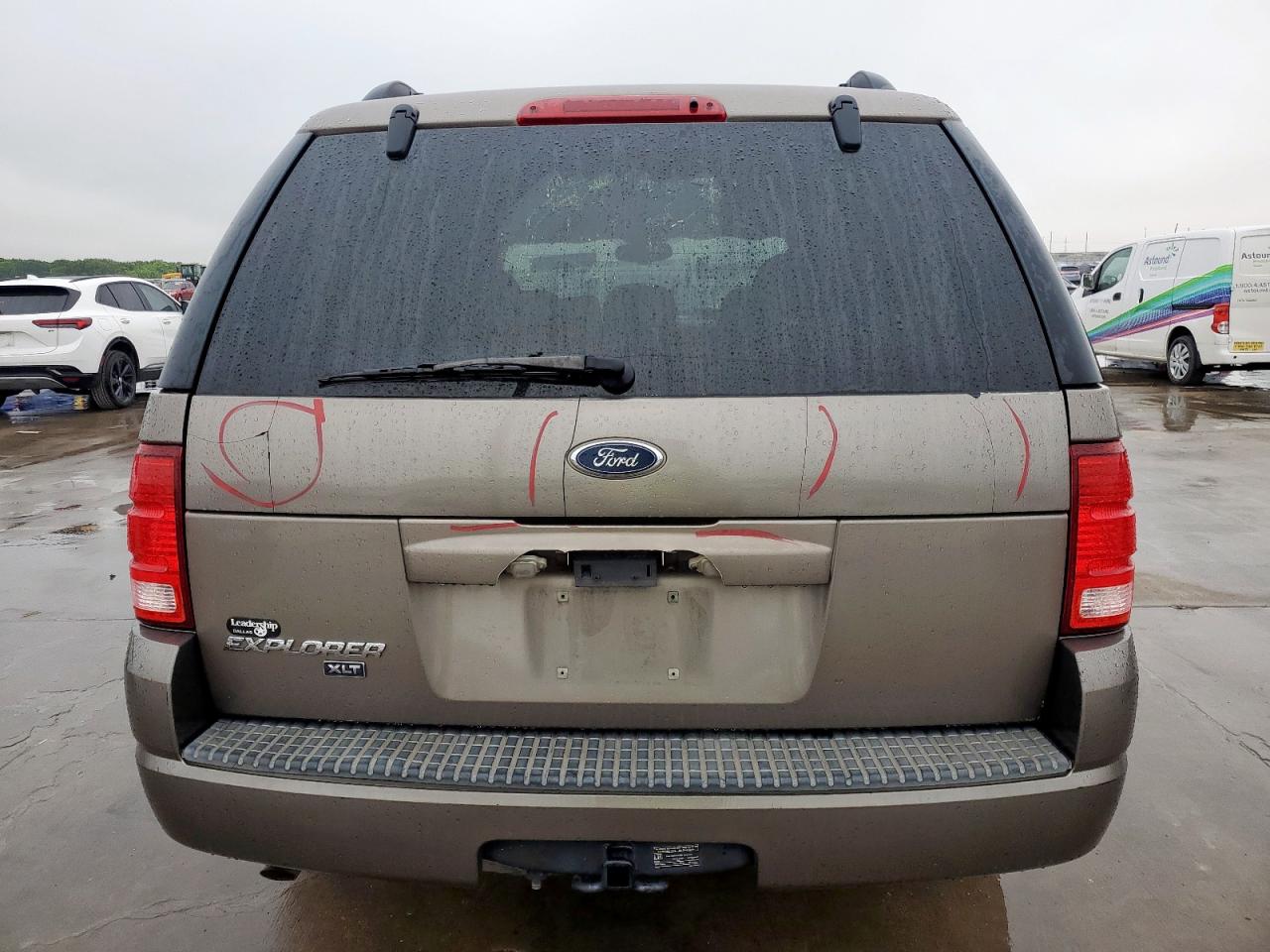 2004 Ford Explorer Xlt VIN: 1FMZU73K24UB94929 Lot: 51740275