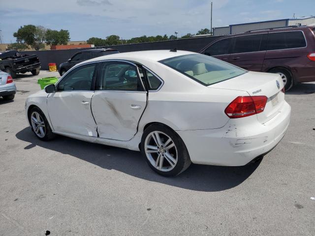  VOLKSWAGEN PASSAT 2014 Biały