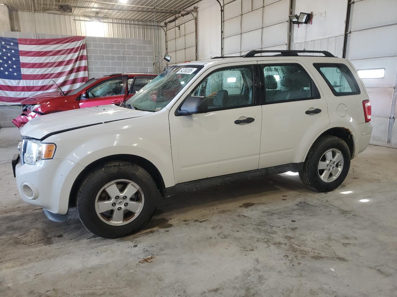 2012 Ford Escape Xls продається в Columbia, MO - Top/Roof