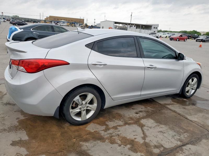  HYUNDAI ELANTRA 2013 Серебристый