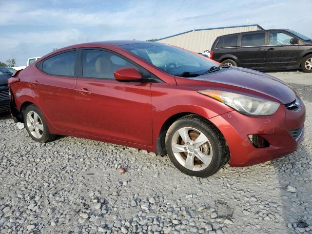  HYUNDAI ELANTRA 2013 Красный