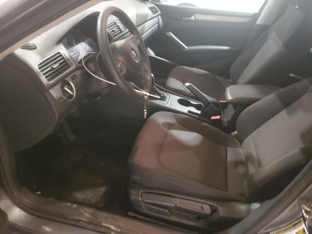Sedans VOLKSWAGEN PASSAT 2015 Szary