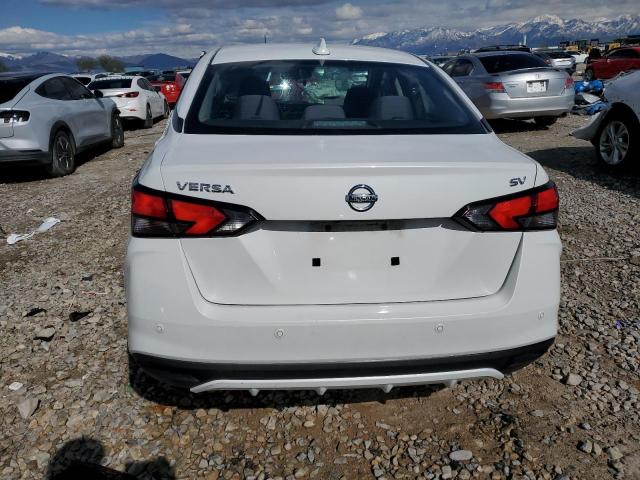  NISSAN VERSA 2021 Белы