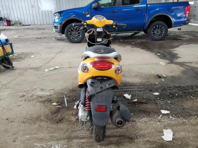 2015 GENUINE SCOOTER CO. BUDDY 50
