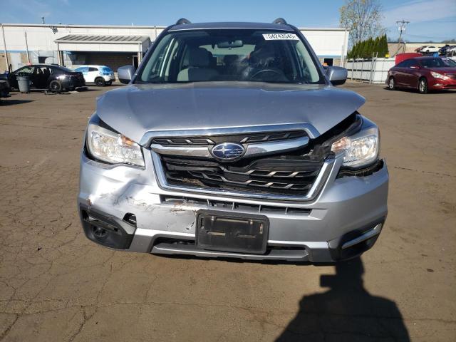  SUBARU FORESTER 2018 Silver