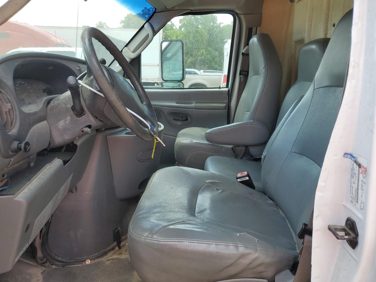 2007 Ford Econoline E450 Super Duty Cutaway Van VIN: 1FDXE45S57DA23841 Lot: 53860025