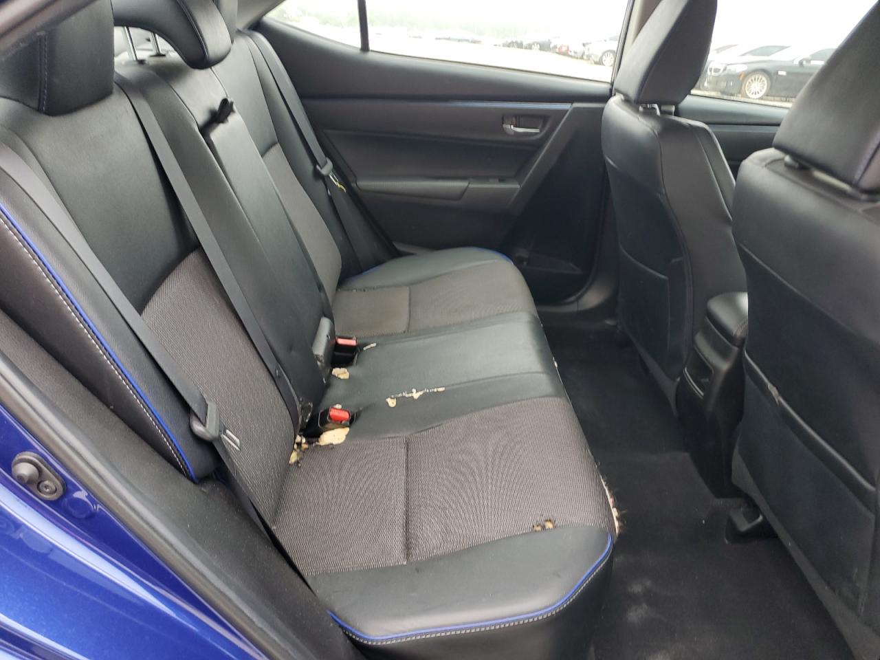 2018 Toyota Corolla L VIN: 5YFBURHE2JP766689 Lot: 54848005