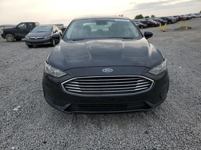  FORD FUSION 2019 Czarny