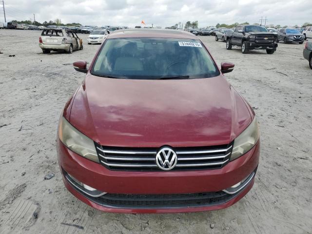 Седаны VOLKSWAGEN PASSAT 2015 Красный