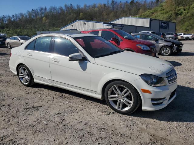  MERCEDES-BENZ C-CLASS 2012 White
