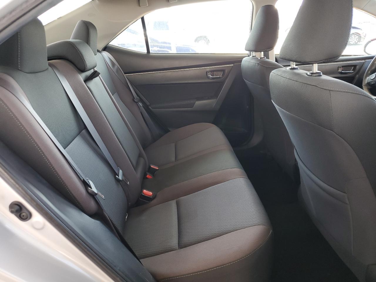 2018 Toyota Corolla L VIN: 2T1BURHE7JC070751 Lot: 55310495