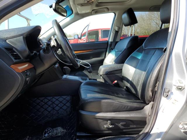  SUBARU OUTBACK 2013 Srebrny