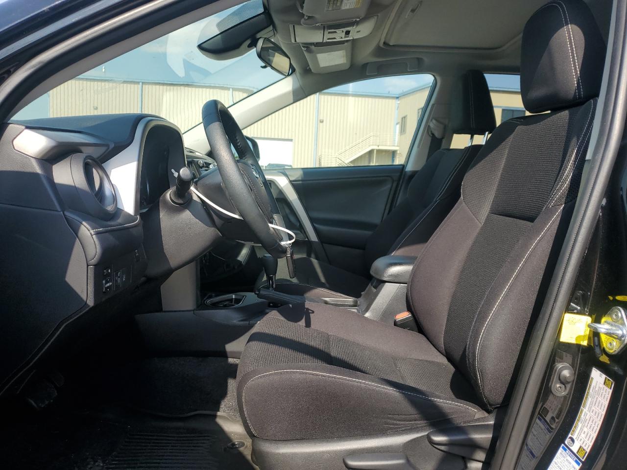2T3RFREV0HW683310 TOYOTA RAV4 2017