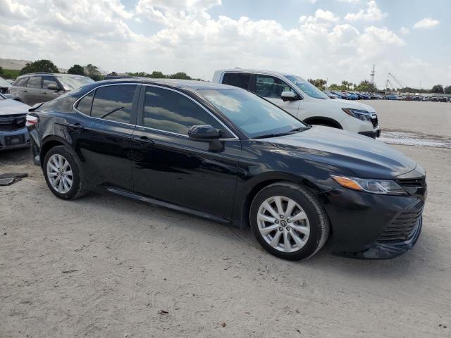  TOYOTA CAMRY 2018 Черный