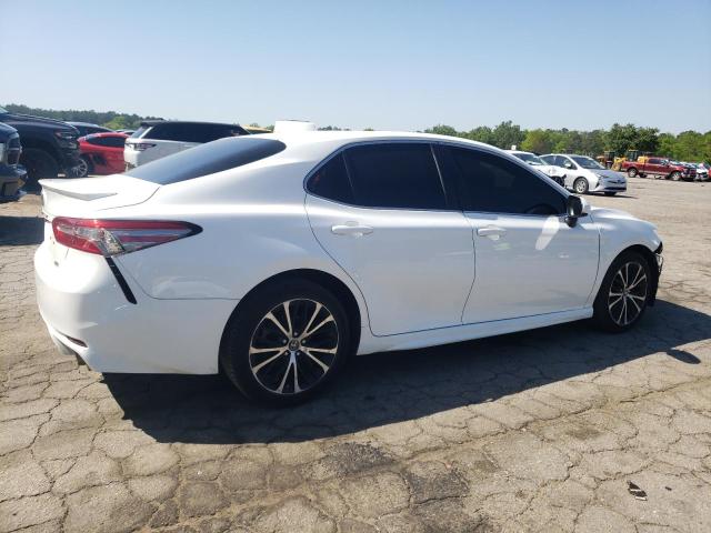  TOYOTA CAMRY 2018 Biały