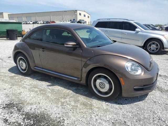  VOLKSWAGEN BEETLE 2012 Brązowy