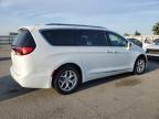 2018 Chrysler Pacifica Touring L Plus zu verkaufen in Bakersfield, CA - Minor Dent/Scratches