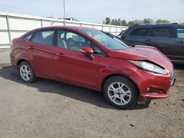 Седани FORD FIESTA 2014 Червоний