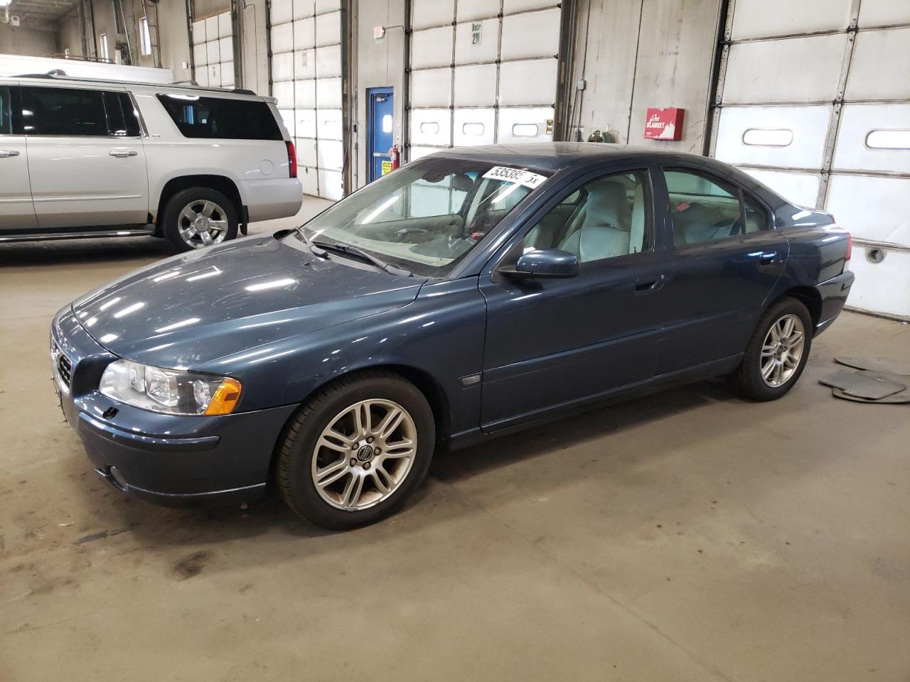 2006 Volvo S60 2.5T for Sale in Blaine, MN - Front End