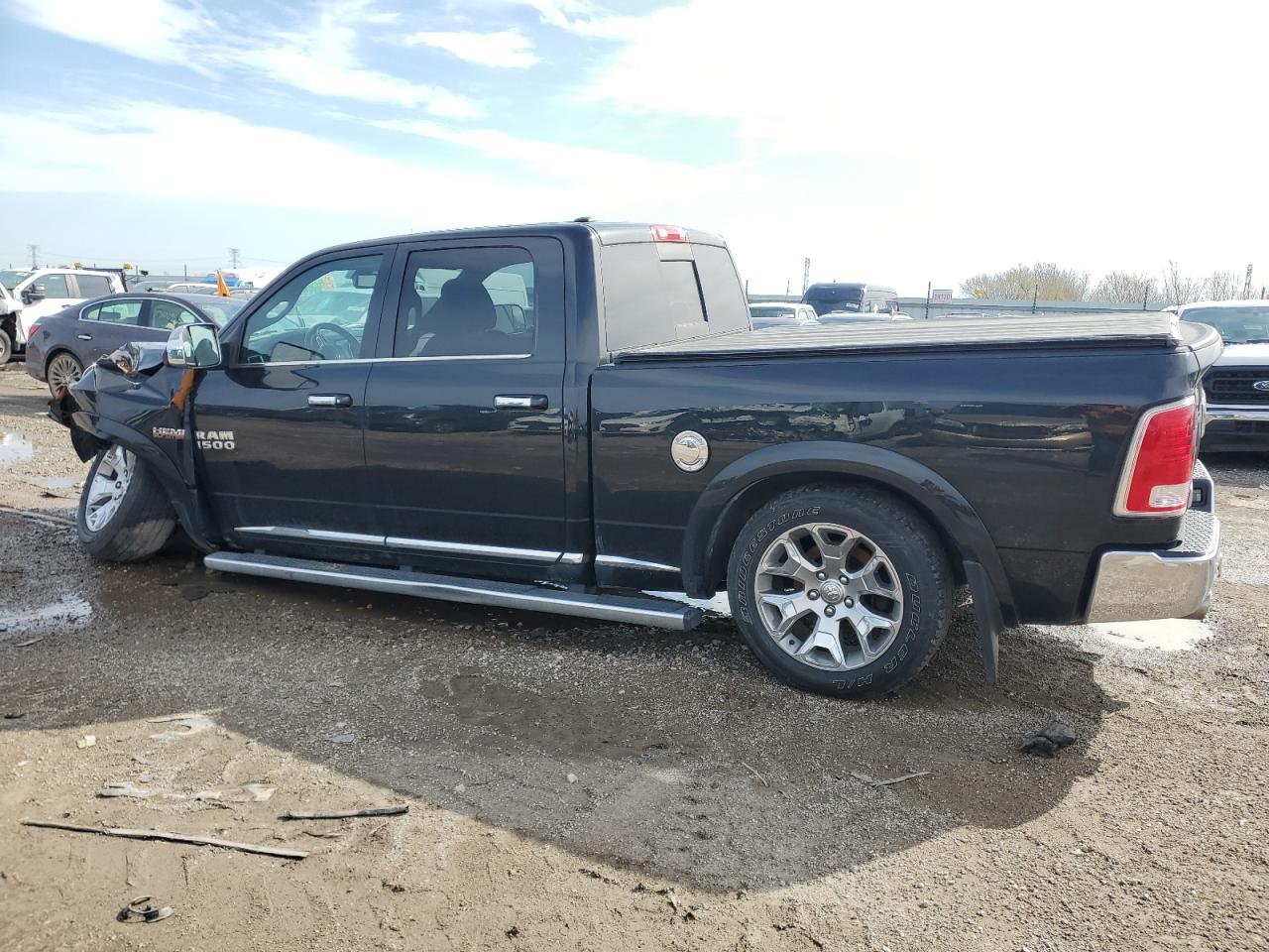2016 RAM 1500 - Image 2