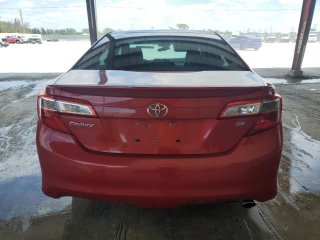  TOYOTA CAMRY 2014 Красный