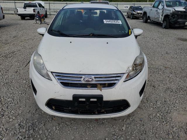  FORD FIESTA 2012 Белый