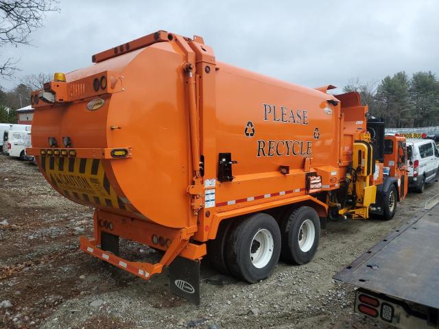 2024 LABRIE REFUSE TRUCK