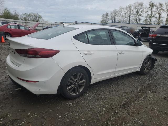  HYUNDAI ELANTRA 2018 Белый