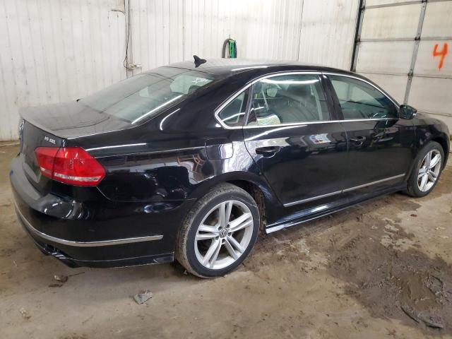  VOLKSWAGEN PASSAT 2015 Черный